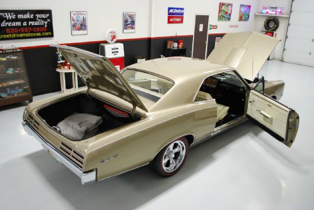 1967 Pontiac GTO 2WD Premium Special Edition