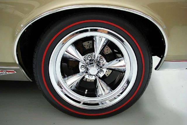 1967 Pontiac GTO 2WD Premium Special Edition