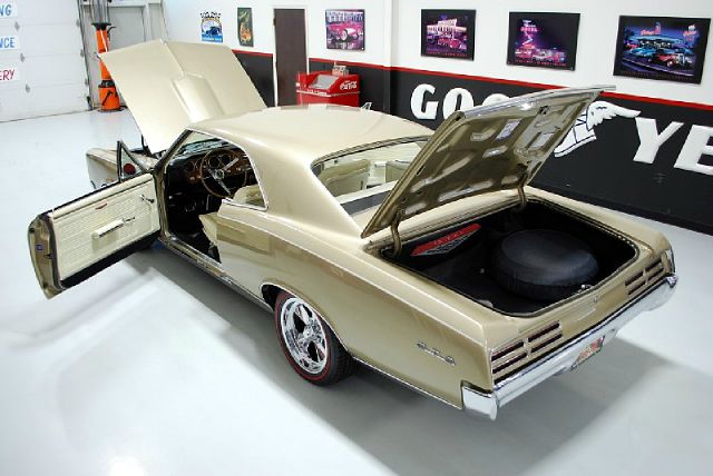 1967 Pontiac GTO 2WD Premium Special Edition