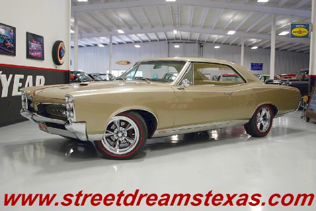 1967 Pontiac GTO 2WD Premium Special Edition