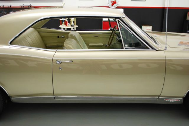 1967 Pontiac GTO 2WD Premium Special Edition