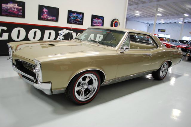 1967 Pontiac GTO 2WD Premium Special Edition