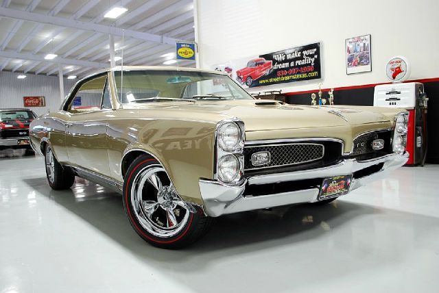1967 Pontiac GTO 2WD Premium Special Edition