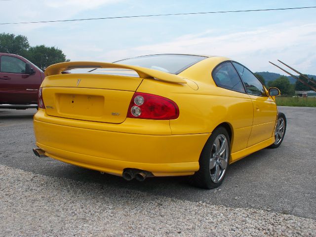 2004 Pontiac GTO GT Premium