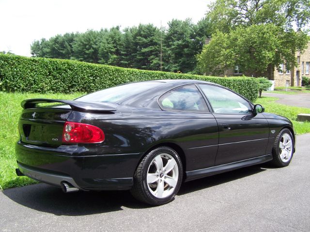 2005 Pontiac GTO GT Premium