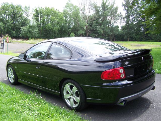 2005 Pontiac GTO GT Premium