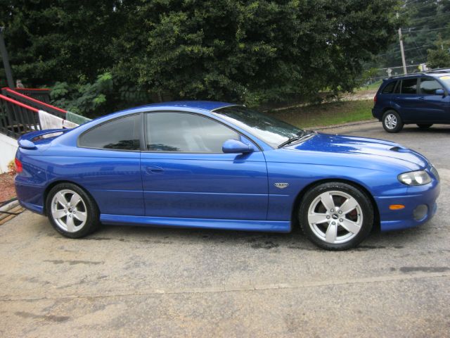 2005 Pontiac GTO GT Premium