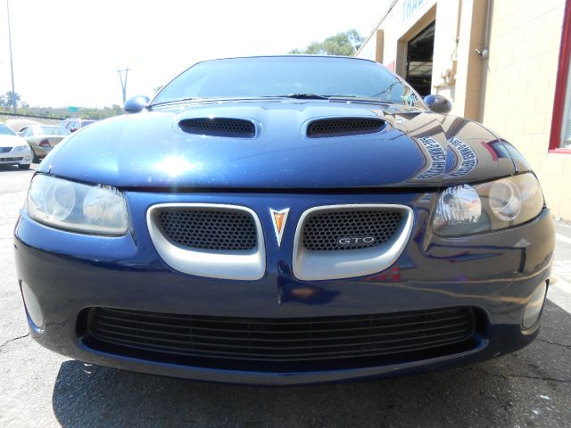 2005 Pontiac GTO GT Premium