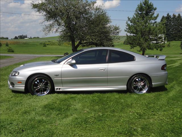 2005 Pontiac GTO Unknown