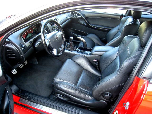 2005 Pontiac GTO 4WD 4dr SUV H3X 4x4