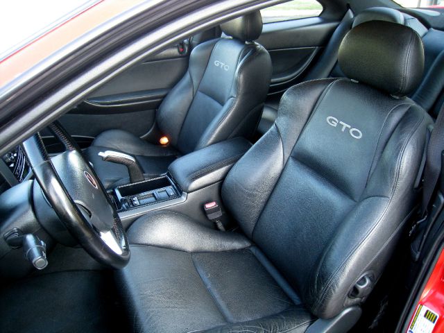 2005 Pontiac GTO 4WD 4dr SUV H3X 4x4