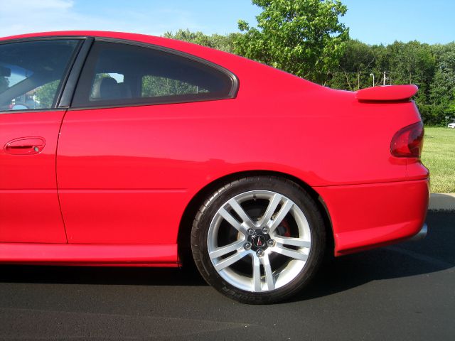 2005 Pontiac GTO 4WD 4dr SUV H3X 4x4