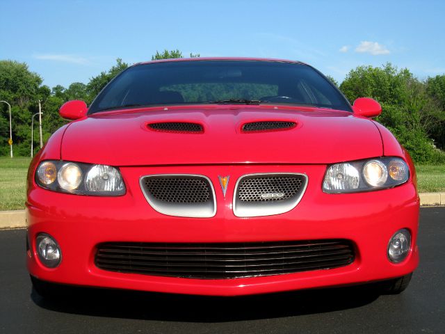 2005 Pontiac GTO 4WD 4dr SUV H3X 4x4