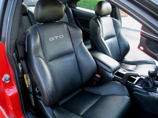 2005 Pontiac GTO 4WD 4dr SUV H3X 4x4