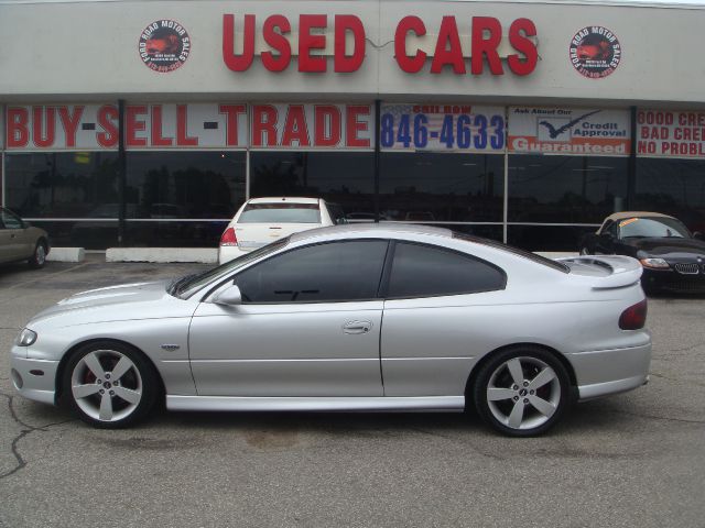 2005 Pontiac GTO GT Premium
