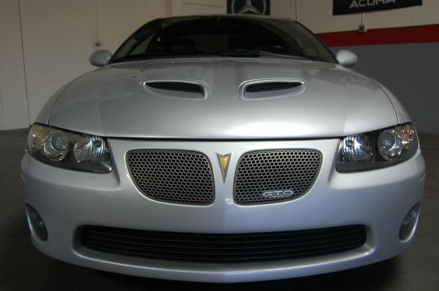 2006 Pontiac GTO GT Premium