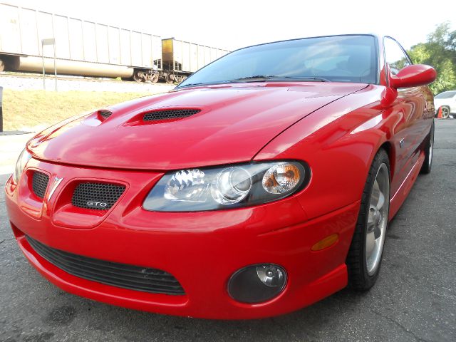 2006 Pontiac GTO GT Premium