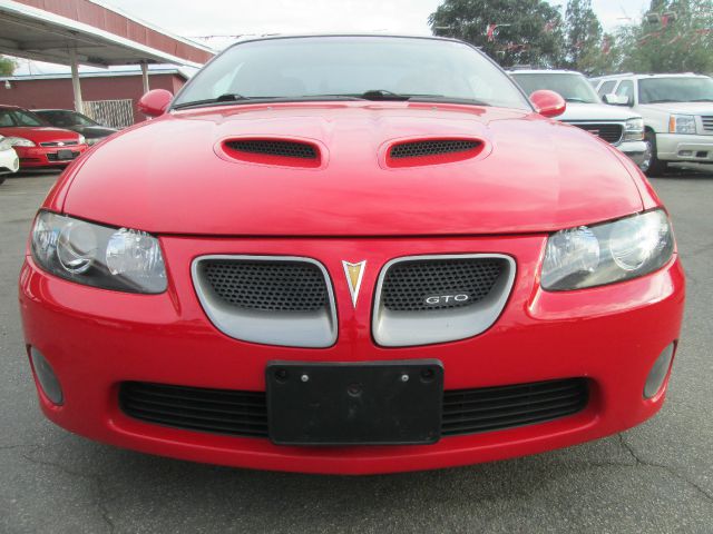 2006 Pontiac GTO GT Premium