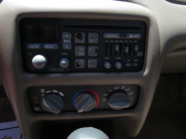 1996 Pontiac Grand Am XUV SLE 4WD