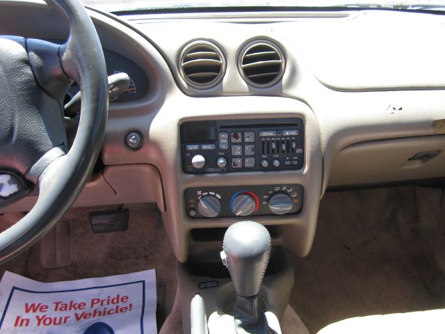 1996 Pontiac Grand Am XUV SLE 4WD