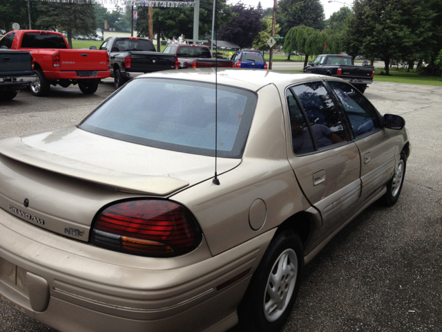 1997 Pontiac Grand Am Sport -5 Speed-stick-4x4