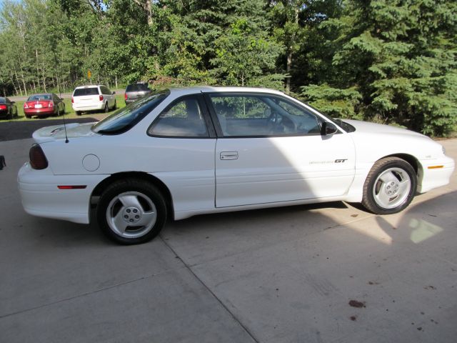 1997 Pontiac Grand Am Sportback LS