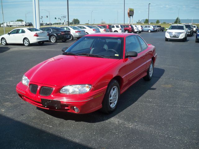 1997 Pontiac Grand Am 4dr Sdn SL Auto Sedan