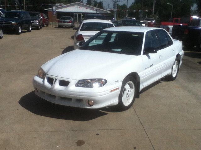 1998 Pontiac Grand Am XUV SLE 4WD