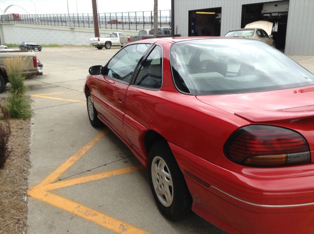 1998 Pontiac Grand Am 4dr Sdn SL Auto Sedan