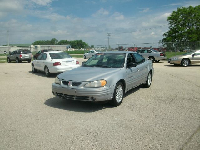 1999 Pontiac Grand Am 4dr Limited 4WD (natl)