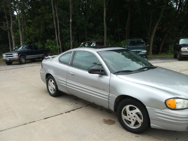 1999 Pontiac Grand Am 4dr Sdn SL Auto Sedan