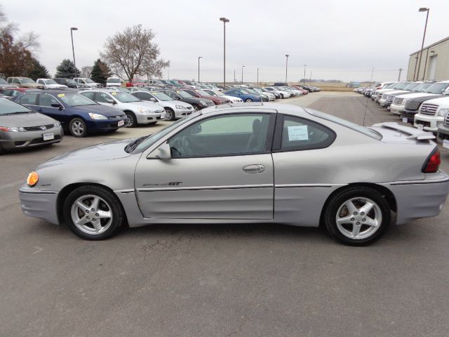 2000 Pontiac Grand Am Sportback LS