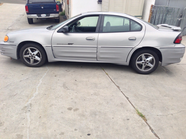 2000 Pontiac Grand Am XUV SLE 4WD