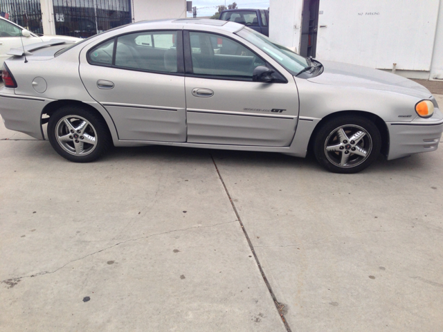 2000 Pontiac Grand Am XUV SLE 4WD
