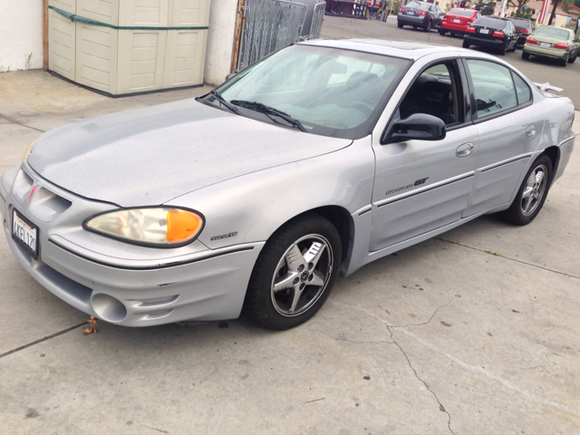 2000 Pontiac Grand Am XUV SLE 4WD