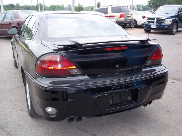 2000 Pontiac Grand Am XUV SLE 4WD