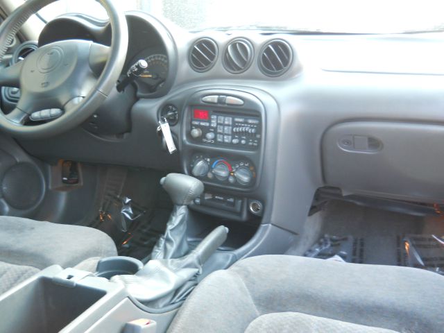 2000 Pontiac Grand Am XUV SLE 4WD