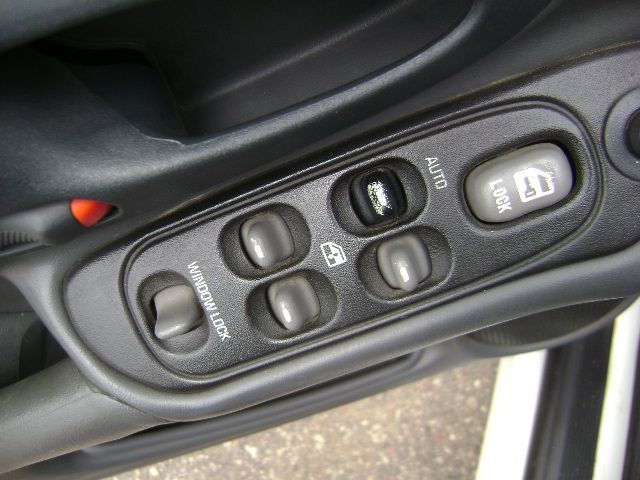 2001 Pontiac Grand Am XUV SLE 4WD