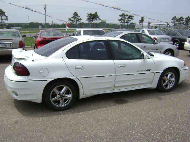 2001 Pontiac Grand Am XUV SLE 4WD