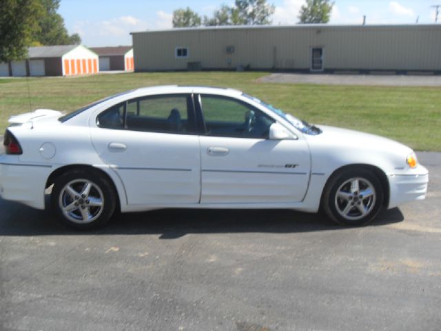2001 Pontiac Grand Am XUV SLE 4WD