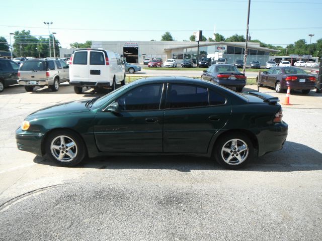 2001 Pontiac Grand Am XUV SLE 4WD