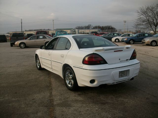 2002 Pontiac Grand Am XUV SLE 4WD