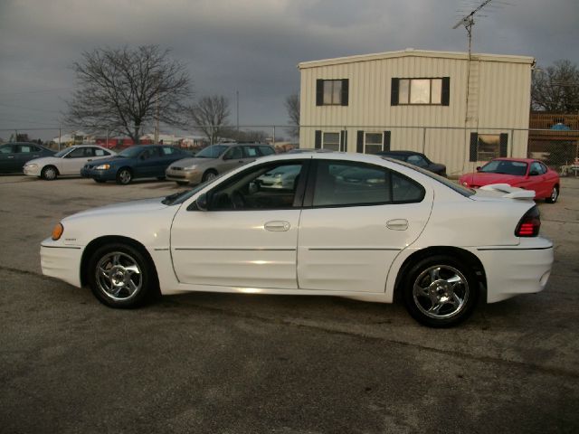 2002 Pontiac Grand Am XUV SLE 4WD