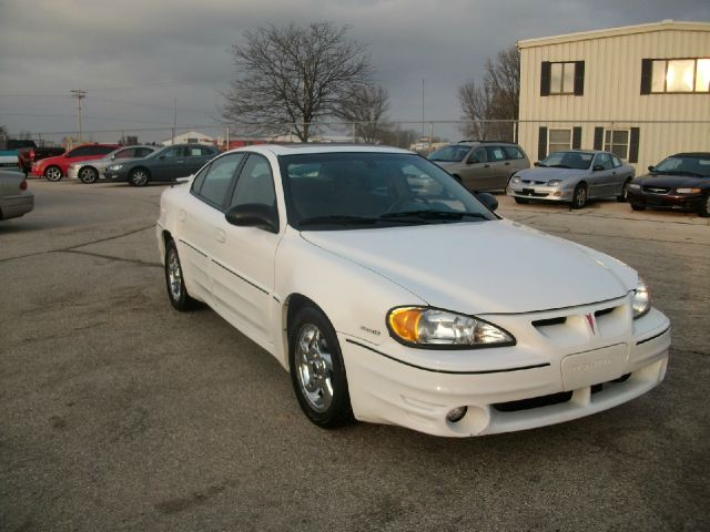 2002 Pontiac Grand Am XUV SLE 4WD