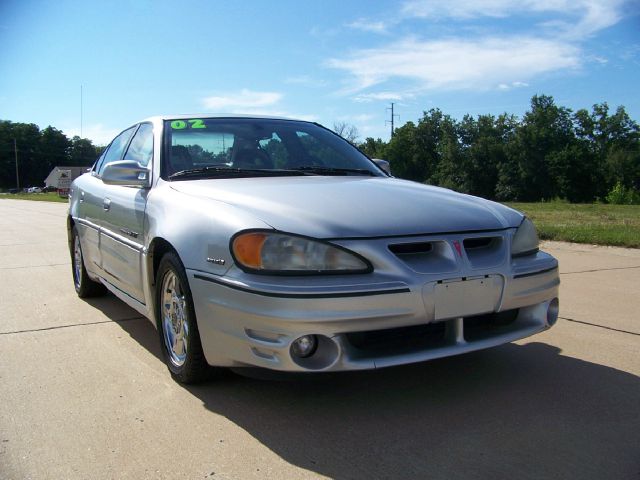 2002 Pontiac Grand Am XUV SLE 4WD