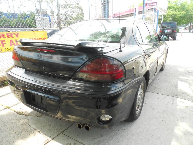 2002 Pontiac Grand Am XUV SLE 4WD