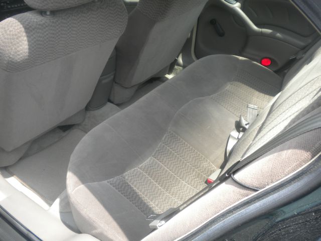 2002 Pontiac Grand Am Sport -5 Speed-stick-4x4