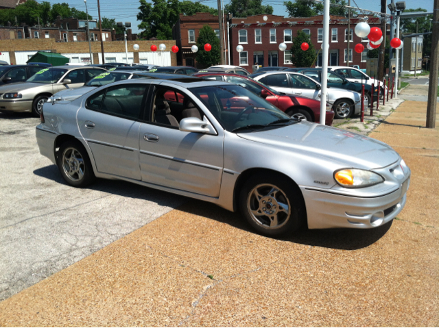 2002 Pontiac Grand Am XUV SLE 4WD