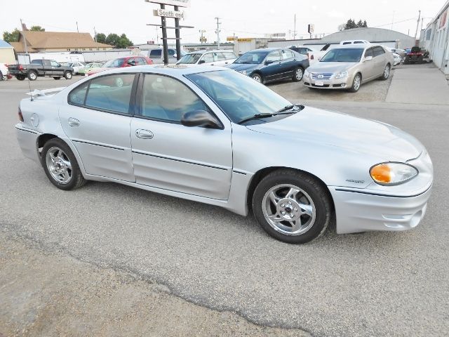 2002 Pontiac Grand Am XUV SLE 4WD