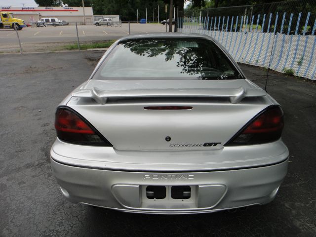 2002 Pontiac Grand Am XUV SLE 4WD